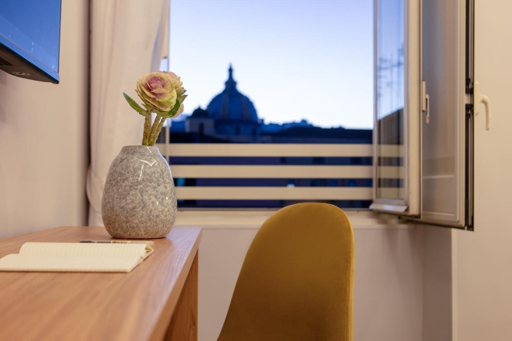 Main - Duomo Hotel Nápoly Kültér fotó