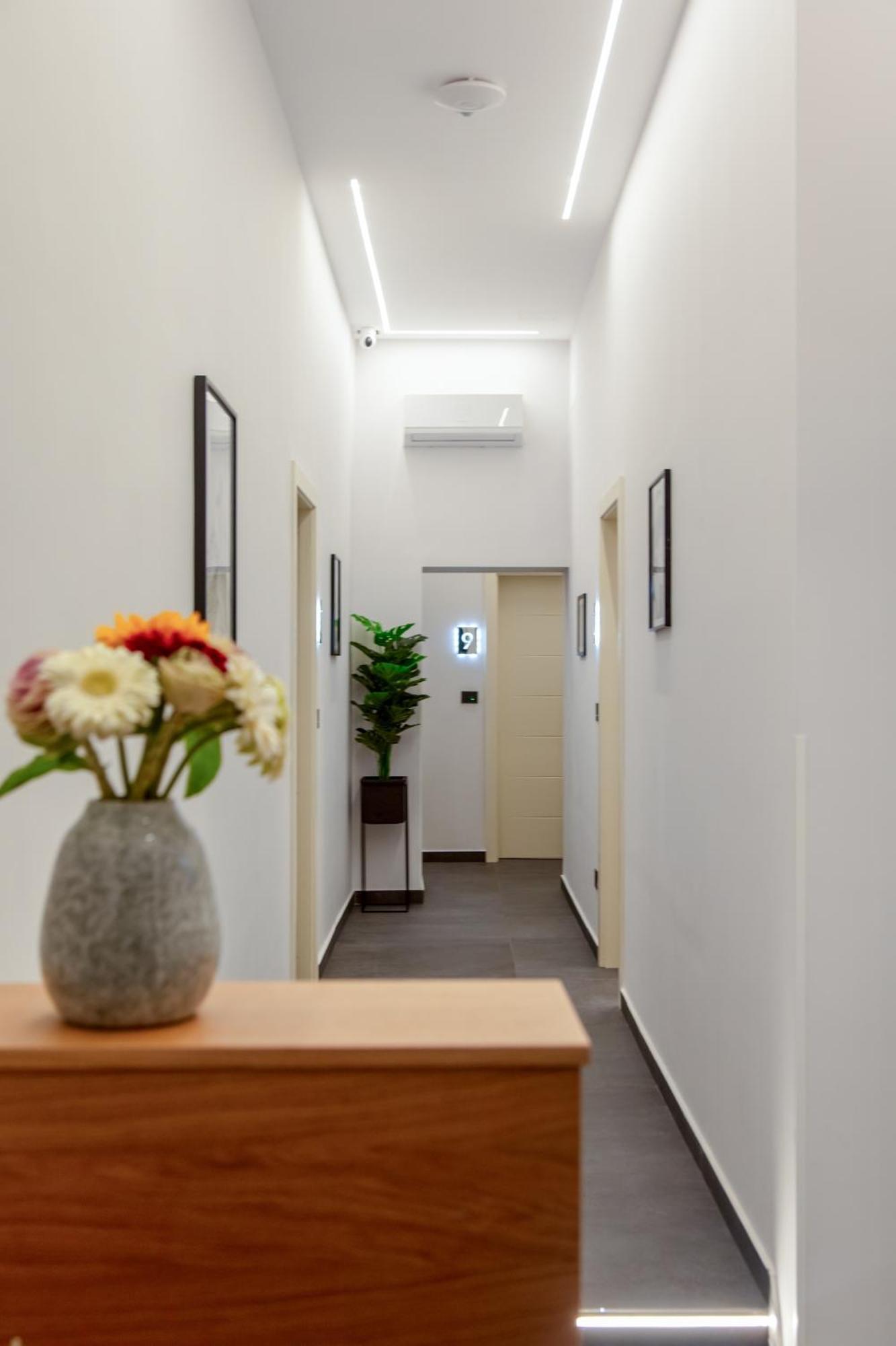 Main - Duomo Hotel Nápoly Kültér fotó